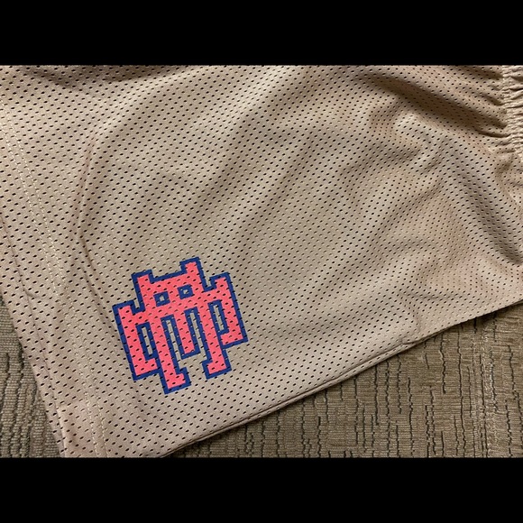 Eric emanuel EE basic short sand pink brand new XL - Picture 3 of 6